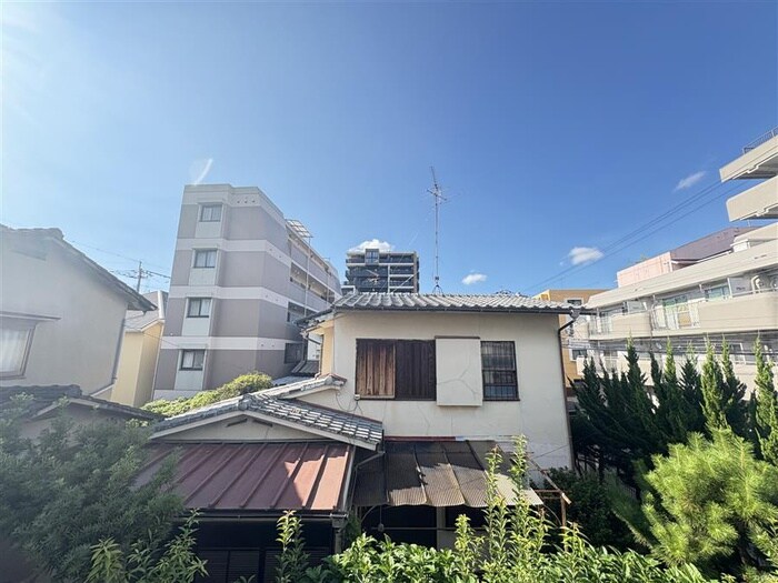 物件内観写真22　(室内からの展望)