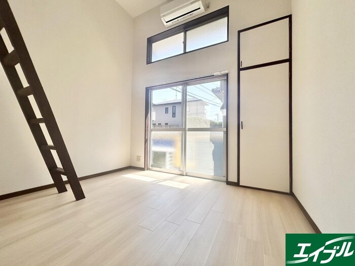 物件内観写真10　(居室)