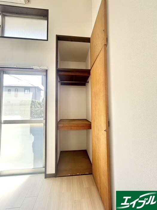 物件内観写真12　(収納)
