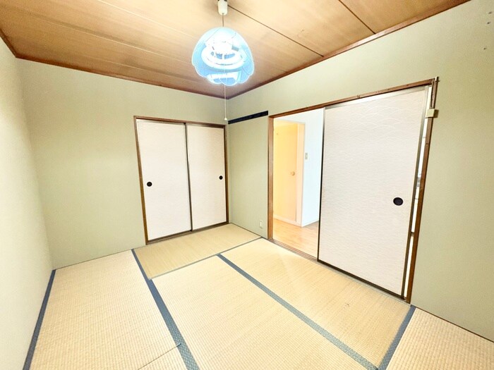 物件内観写真3　(居室)