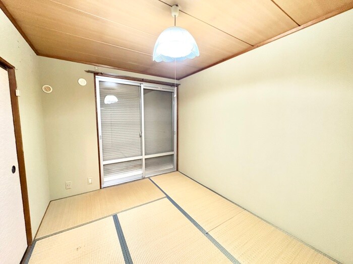 物件内観写真4　(居室)