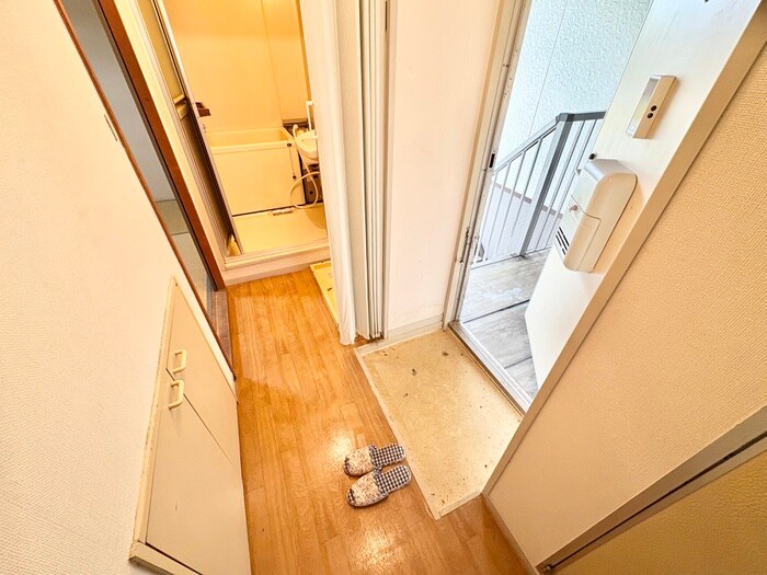 物件内観写真11　(廊下)