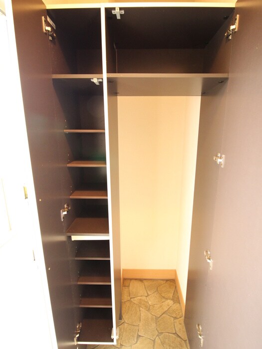 物件内観写真9　(靴箱)