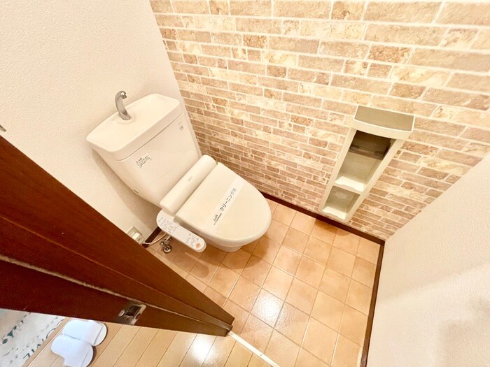 物件内観写真8　(トイレ)