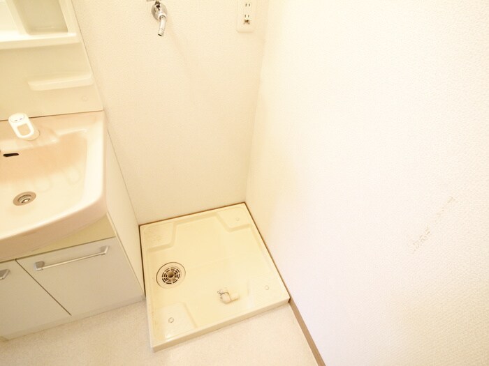 物件内観写真15　(洗濯機置場)