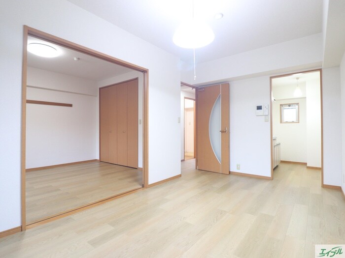 物件内観写真7　(居室)