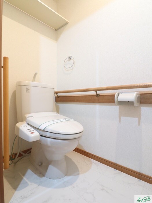 物件内観写真14　(トイレ)