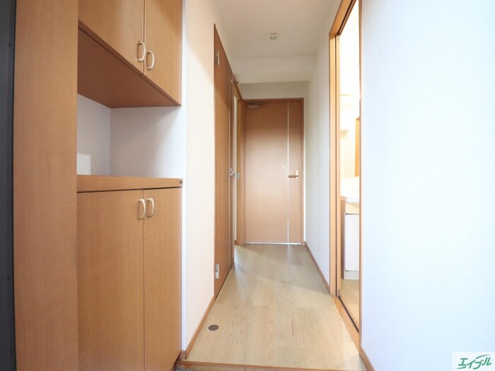 物件内観写真19　(廊下)