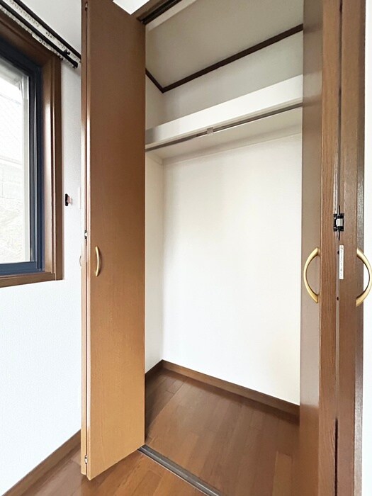 物件内観写真12　(収納)