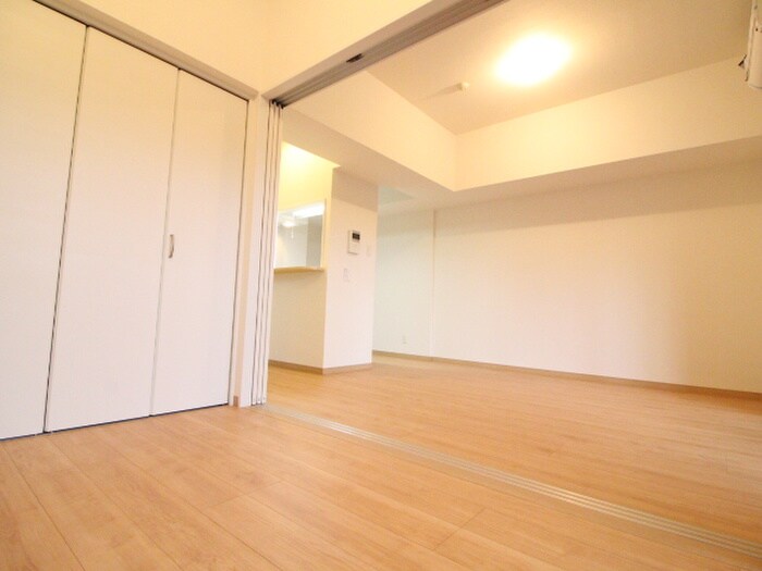 物件内観写真11　(居室)