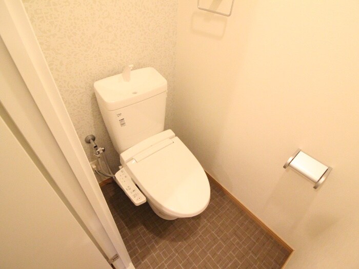 物件内観写真15　(トイレ)