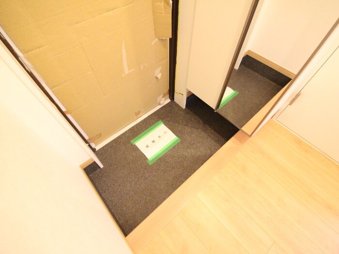 物件内観写真21　(玄関)