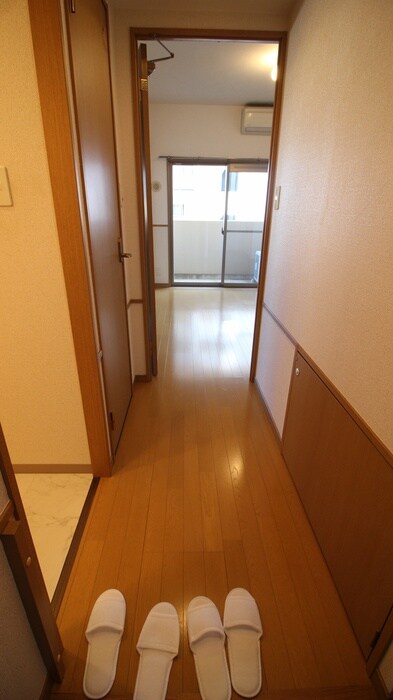 物件内観写真7　(廊下)