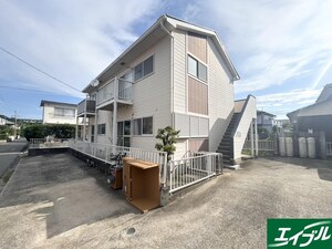 ニーヴェ古賀外観写真