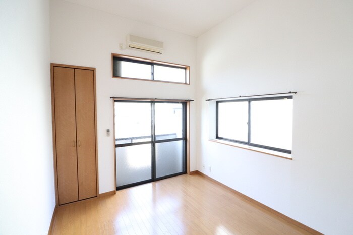 物件内観写真6　(居室)