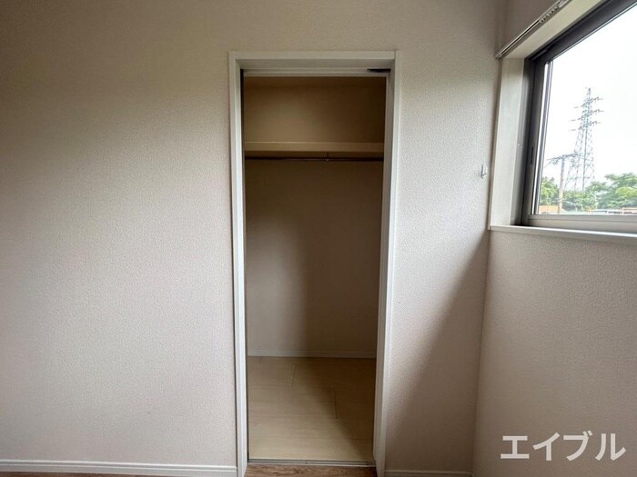 物件内観写真18　(収納)