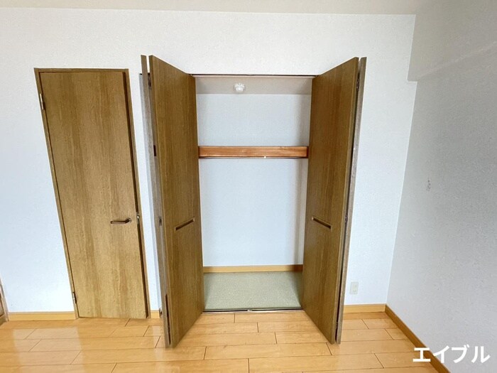 物件内観写真15　(収納)