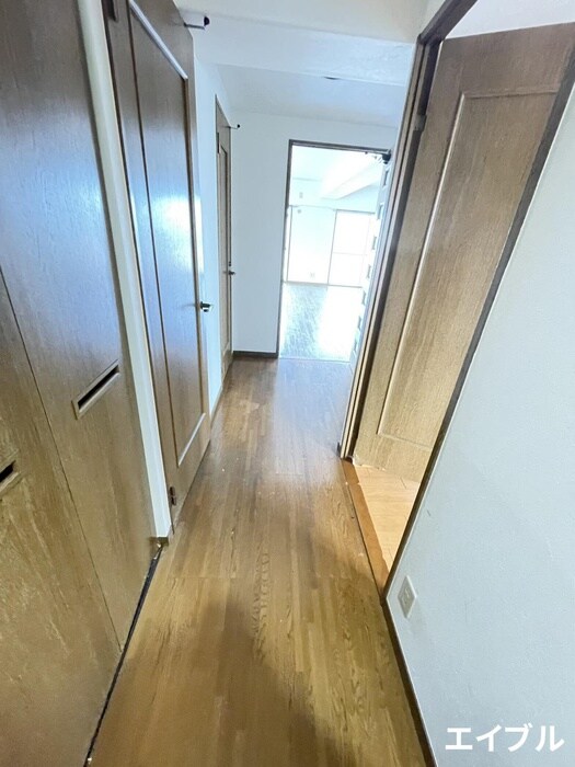 物件内観写真19　(廊下)