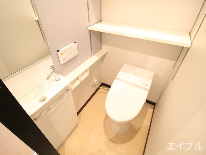 物件内観写真11　(トイレ)