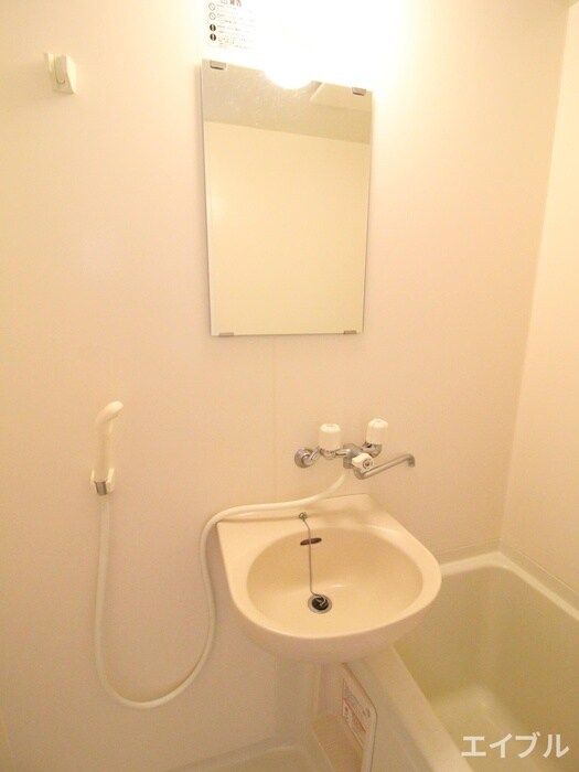 物件内観写真11　(洗面)