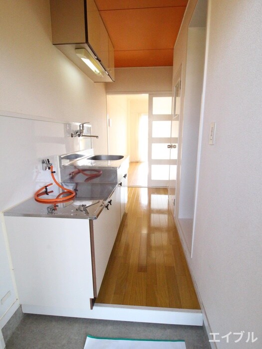 物件内観写真14　(玄関)