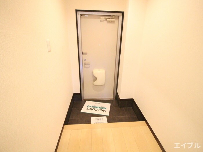 物件内観写真22　(玄関)