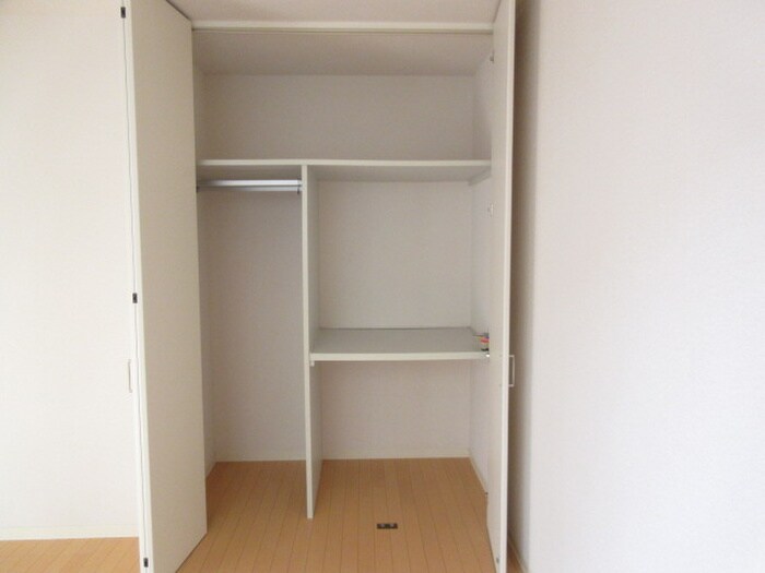 物件内観写真10　(収納)