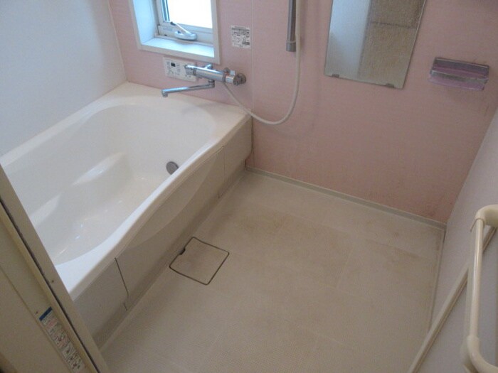 物件内観写真12　(バス／シャワールーム等)