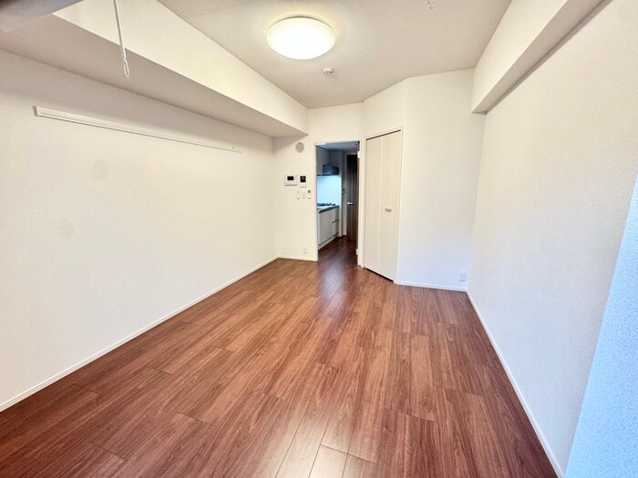 物件内観写真2　(居室)