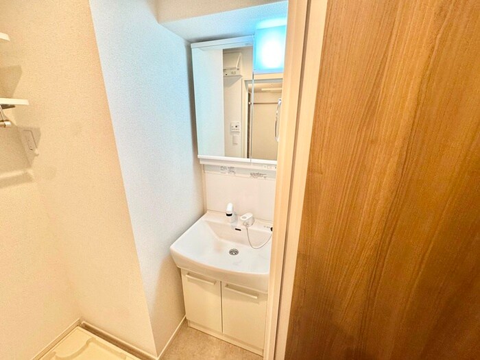 物件内観写真6　(洗面)