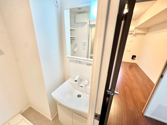 物件内観写真6　(洗面)