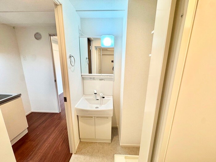 物件内観写真6　(洗面)