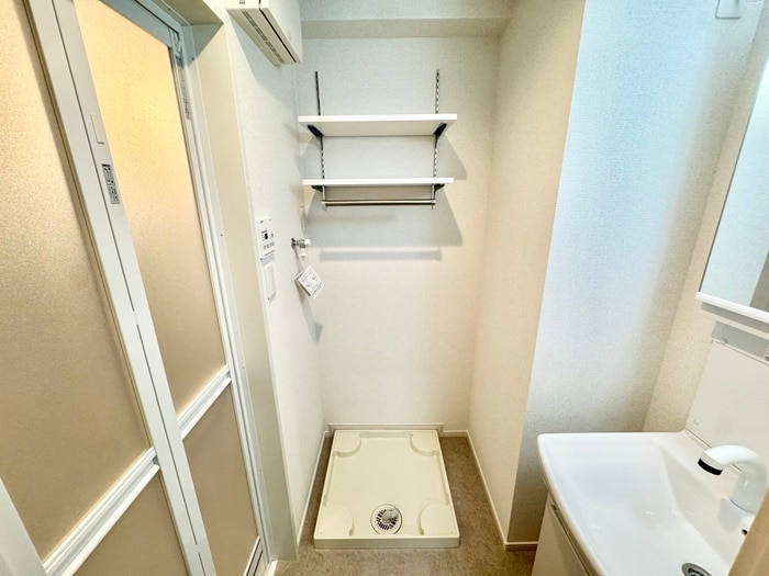 物件内観写真7　(洗濯機置場)