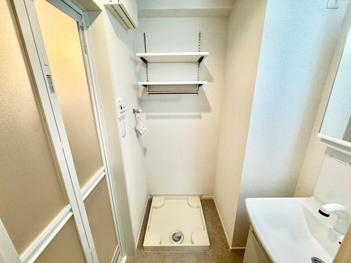 物件内観写真7　(洗濯機置場)