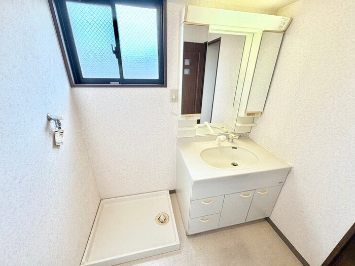 物件内観写真12　(洗面)