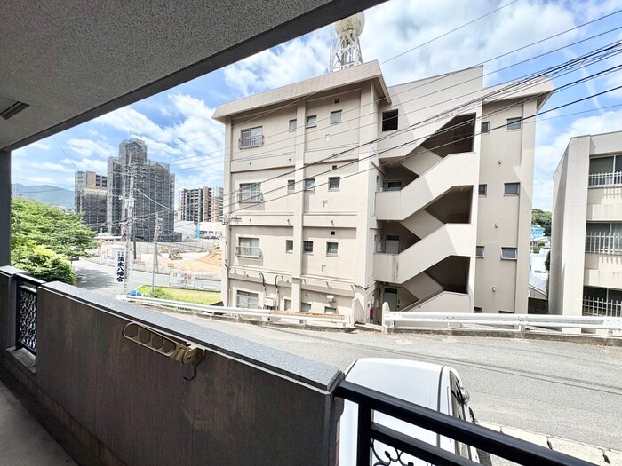 物件内観写真15　(室内からの展望)