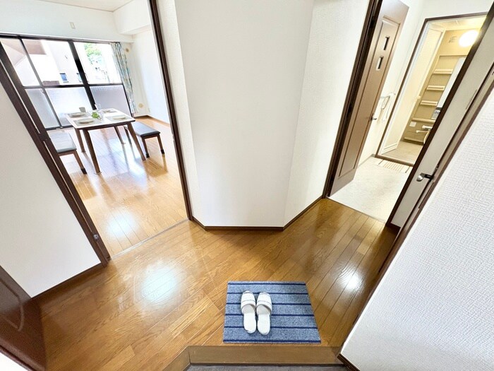 物件内観写真18　(廊下)