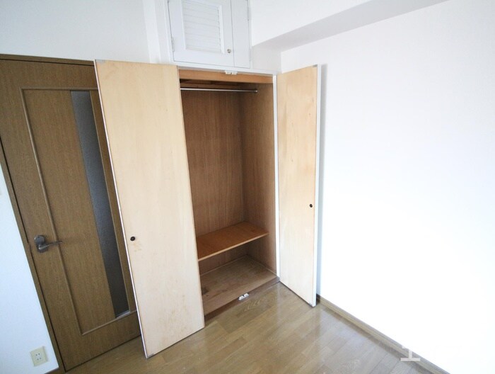 物件内観写真12　(収納)