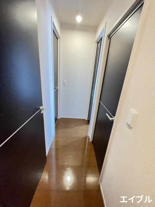 物件内観写真21　(廊下)