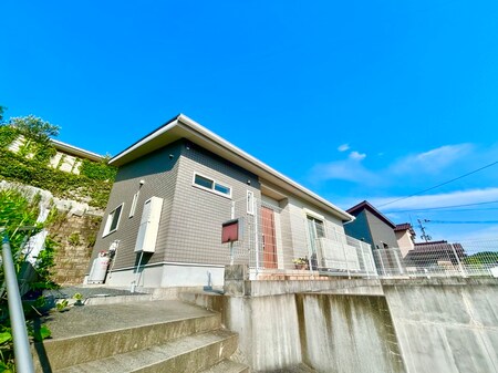 フェリオ朝霧１外観写真