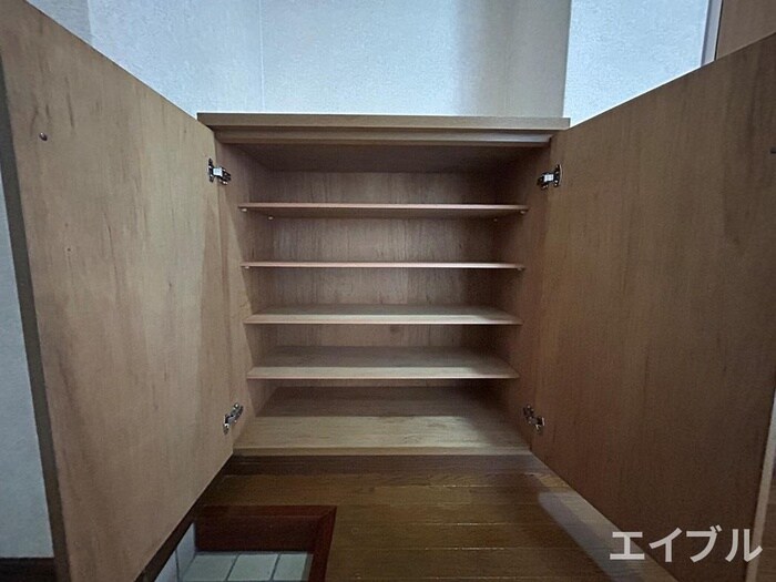 物件内観写真18　(靴箱)
