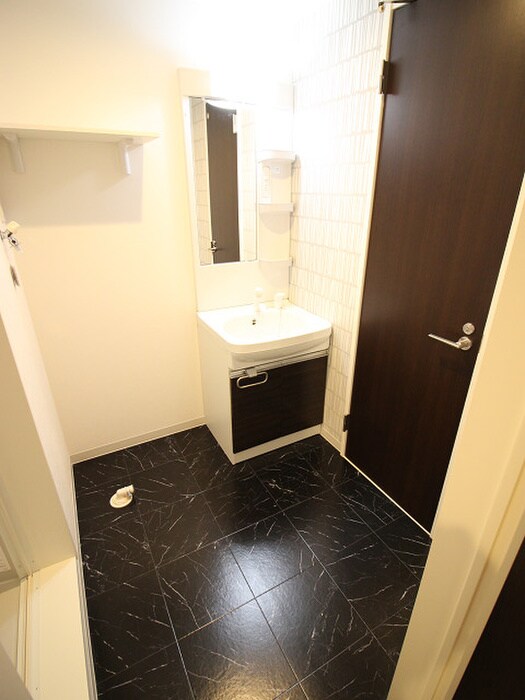 物件内観写真13　(洗面)