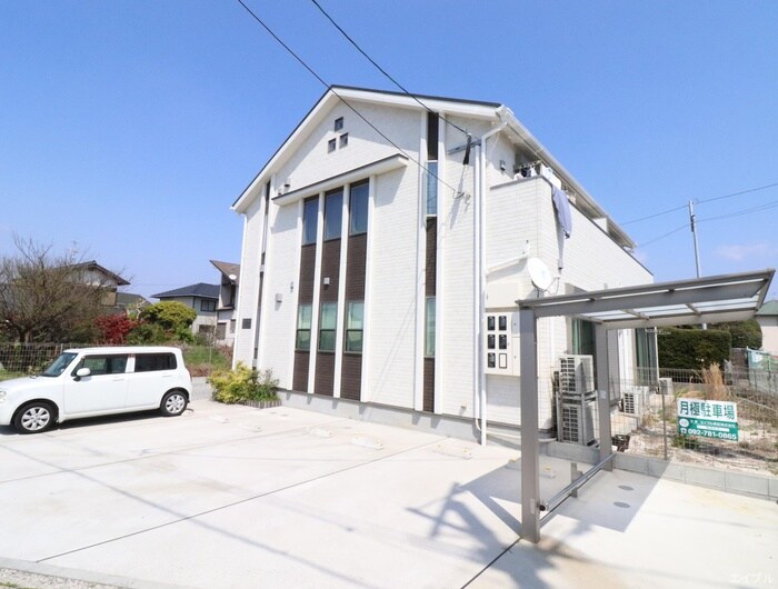 物件外観写真2　(外観写真)