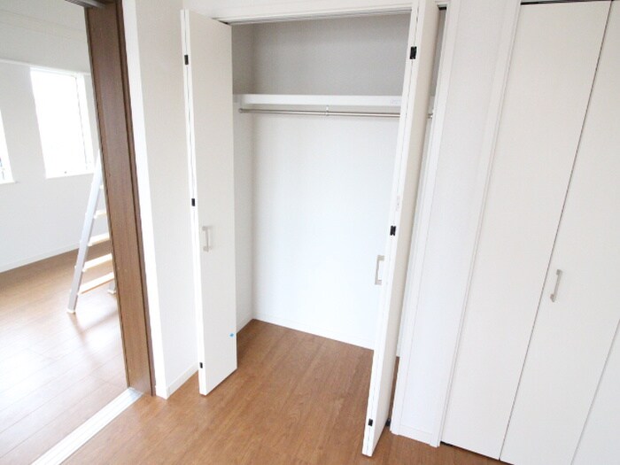 物件内観写真12　(収納)