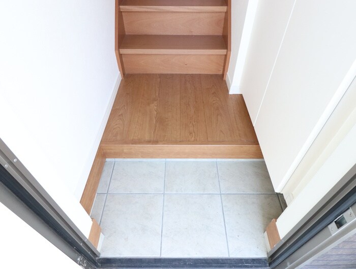 物件内観写真14　(玄関)