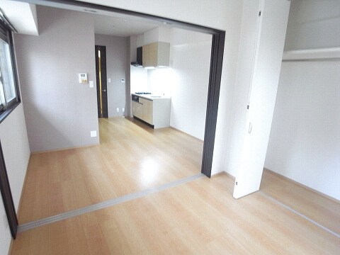 物件内観写真8　(居室)