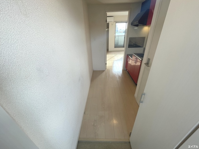 物件内観写真12　(玄関)