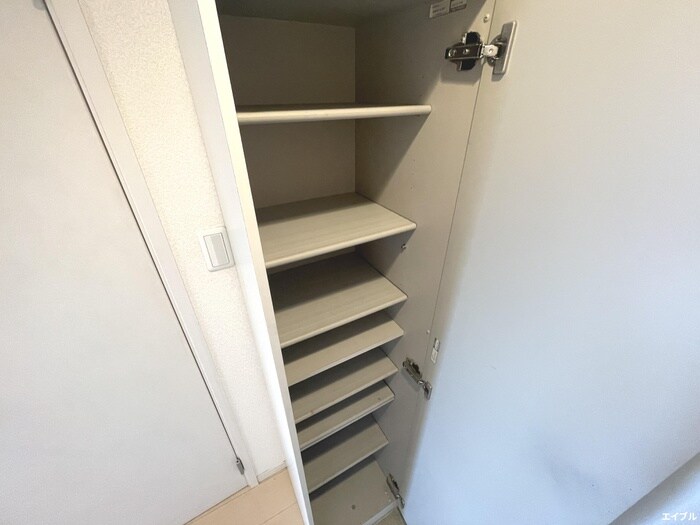 物件内観写真13　(靴箱)