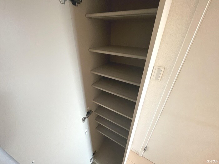 物件内観写真13　(靴箱)