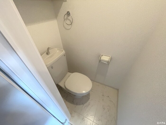 物件内観写真14　(トイレ)